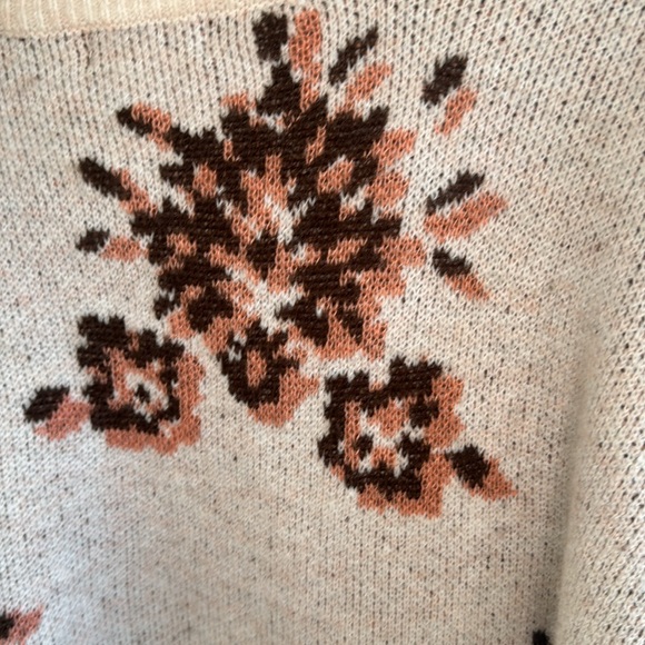 Creamy Pink Knox Rose Sweater with Brown and Pink Floral Pattern Size XXL - Picture 6 of 8